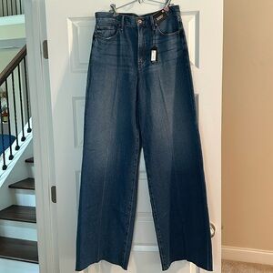Express - Dark washed Wide Leg Jeans (New) (Never Worn)